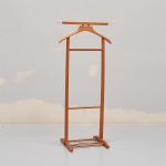 1035 7205 VALET STAND